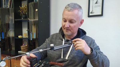 "Початок є, а кінця цим знанням немає": тернополянин про своє хобі гострити кухонні ножі "Початок є, а кінця цим знанням немає": тернополянин про своє хобі гострити кухонні ножі