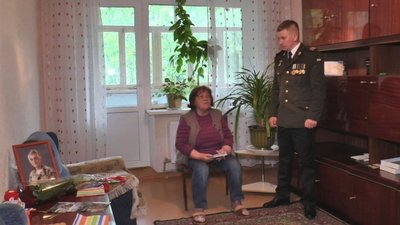 “Не хотіла, щоб син йшов на війну”, – мама загиблого Героя України Євгенія Тельнова “Не хотіла, щоб син йшов на війну”, – мама загиблого Героя України Євгенія Тельнова