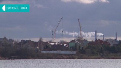 "Де гарантія, що буде як намальовано?": депутатам Рівнеради показали "план забудови" Басового кута