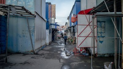 "Не прибрали сміття". Екоінспекція хоче стягнути з Калинівського ринку в Чернівцях 120 тисяч гривень