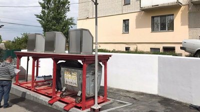 У Вінниці завершують встановлення ще одного підземного майданчика для сміття У Вінниці завершують встановлення ще одного підземного майданчика для сміття