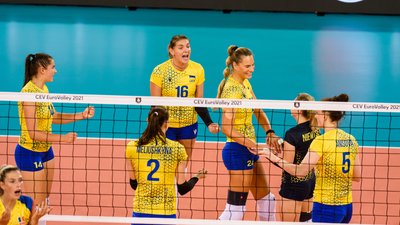Україна трьома поспіль перемогами завершила груповий етап Євро-2021 з волейболу