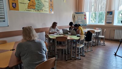 У майже трьох сотнях шкіл Полтавщини розпочнуть навчання офлайн та у змішаному форматі У майже трьох сотнях шкіл Полтавщини розпочнуть навчання офлайн та у змішаному форматі
