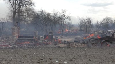 З’явилися нові подробиці загоряння майже 30-ти будівель у селі на Житомирщині З’явилися нові подробиці загоряння майже 30-ти будівель у селі на Житомирщині