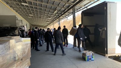 У Тернопіль прибула гуманітарна допомога з французького міста Канни У Тернопіль прибула гуманітарна допомога з французького міста Канни
