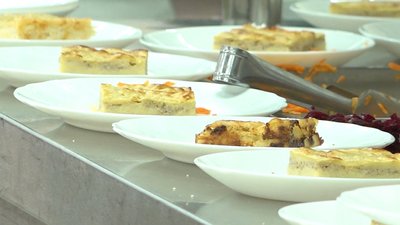 В Одеських школах тестують нове меню для учнів 1-4 класів В Одеських школах тестують нове меню для учнів 1-4 класів