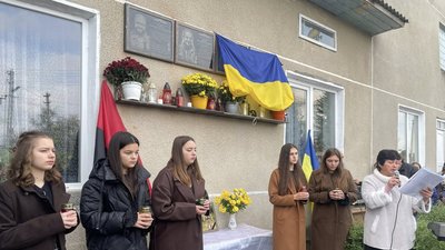 На Тернопільщині відкрили меморіальні дошки двом захисникам
