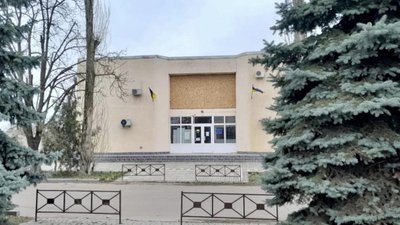 Наслідки російських обстрілів. У Миколаївській області триває відновлення пошкоджених будівель Наслідки російських обстрілів. У Миколаївській області триває відновлення пошкоджених будівель
