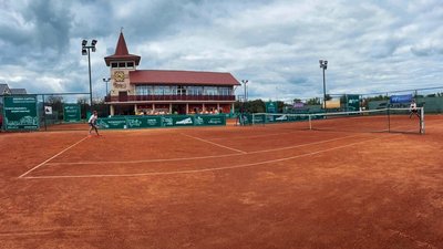 70 учасників з 12 країн: на Закарпатті триває турнір з тенісу 70 учасників з 12 країн: на Закарпатті триває турнір з тенісу