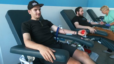 Переселенець з Луганська Сергій Руднєв розповідає про донорство Переселенець з Луганська Сергій Руднєв розповідає про донорство