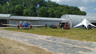На Прикарпаття понад 40 екіпажів злетілися на фестиваль "Авіаколо" На Прикарпаття понад 40 екіпажів злетілися на фестиваль "Авіаколо"