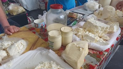 На ринку у Житомирі не допустили до продажу понад 10% молочної продукції – не відповідала санітарним вимогам