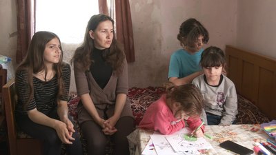 Історія Наріне. Як сім'я з шістьома дітьми втікала з Київщини на Прикарпаття