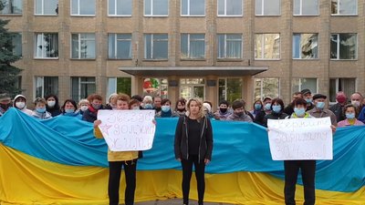 Працівникам заводу на Сумщині заборгували майже 36 млн грн зарплати: вони записали звернення