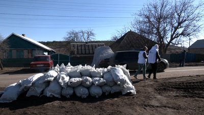 опалення паливні брикети волонтери допомога жителі прифронтові населені пункти Донеччина
