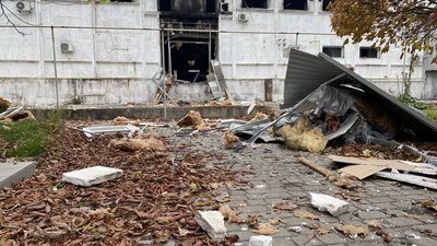 Атака дронами-камікадзе по Дніпру. Що відбувається на місці події – фоторепортаж