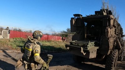 "Не відступаємо, йдемо вперед": репортаж з передової на Донеччині