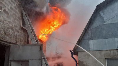 Пожежа в гаражі в Луцьку