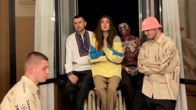 Kalush Orchestra та Jerry Heil записали спільну пісню про Анджеліну Джолі