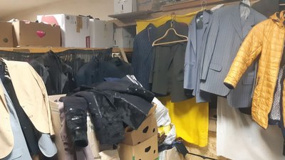 Від 10 до 50 кілограмів вживаного одягу щодня. Соціальний центр у Вінниці шукає більше приміщення Від 10 до 50 кілограмів вживаного одягу щодня. Соціальний центр у Вінниці шукає більше приміщення