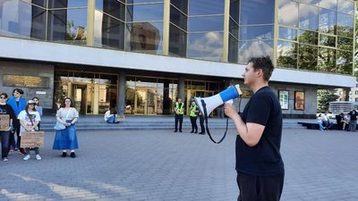 У Луцьку мітингували проти нового Цивільного кодексу У Луцьку мітингували проти нового Цивільного кодексу