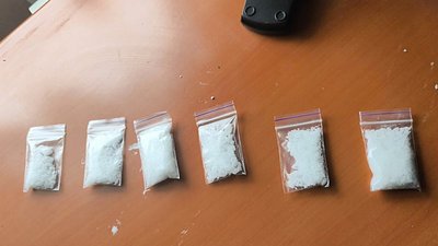 32 грами наркотиків купити