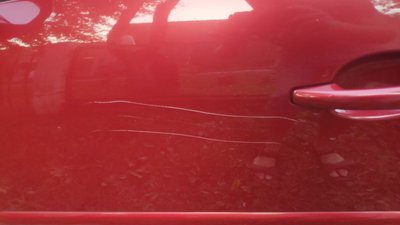 Пошкодив автомобілі