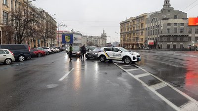 "Мотре, віддавай пшеницю": у центрі Харкова — хресна хода в пам'ять про жертв голодоморів "Мотре, віддавай пшеницю": у центрі Харкова — хресна хода в пам'ять про жертв голодоморів