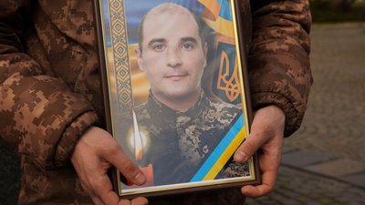 В Ужгороді попрощалися із Олександром Шугаром