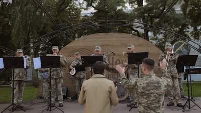 "Як звучить Чернігів": українські митці представили творчий проєкт "Як звучить Чернігів": українські митці представили творчий проєкт