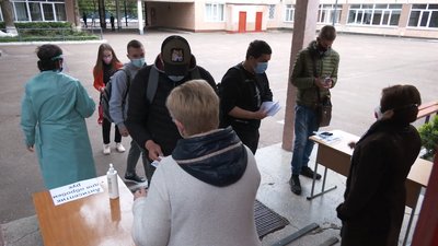 Черкаські абітурієнти склали ЗНО з української мови та літератури Черкаські абітурієнти склали ЗНО з української мови та літератури