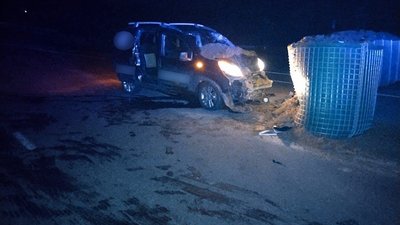 У Сумах водій наїхав на габіон: травмувалися троє людей — поліція У Сумах водій наїхав на габіон: травмувалися троє людей — поліція