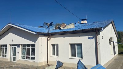 Пошкоджена амбулаторія у Довжику