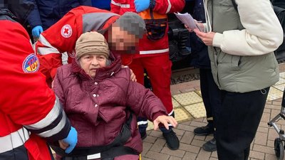 У Вінниці зустрічають евакуйованих людей з прифронтових регіонів