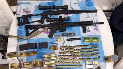 Правоохоронці затримали хмельничанина, який продавав зброю та боєприпаси