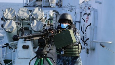 Прикордонники та ВМС провели антидиверсійні навчання в Чорному морі Прикордонники та ВМС провели антидиверсійні навчання в Чорному морі