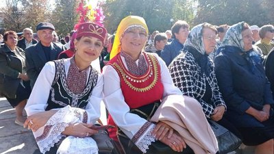 В Одеській області проходить міжнародний фестиваль болгарського танцю В Одеській області проходить міжнародний фестиваль болгарського танцю