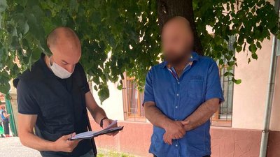 У Чернівцях судитимуть працівника військкомату, якого підозрюють у хабарі