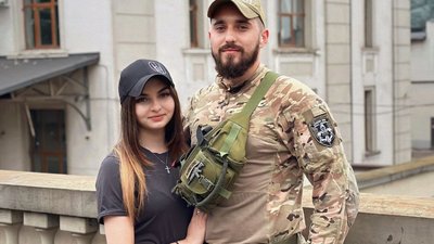 Олег Друк з дівчиною Олег Друк з дівчиною