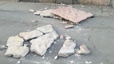 У середмісті Херсона руйнується історична будівля У середмісті Херсона руйнується історична будівля