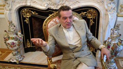 "Динамо" скасувало гру з румунським ФКСБ. Президент клубу назвав полк "Азов" нацистами