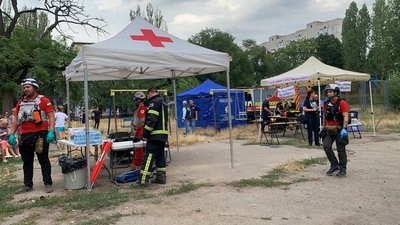У Миколаєві влучання по житловому району. Є загиблі — Сєнкевич У Миколаєві влучання по житловому району. Є загиблі — Сєнкевич