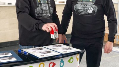 На річницю повномасштабного вторгнення у Полтаві погасили поштову марку На річницю повномасштабного вторгнення у Полтаві погасили поштову марку