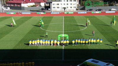 Футболісти житомирського "Полісся" переграли львівські "Карпати" з рахунком 2:0 Футболісти житомирського "Полісся" переграли львівські "Карпати" з рахунком 2:0