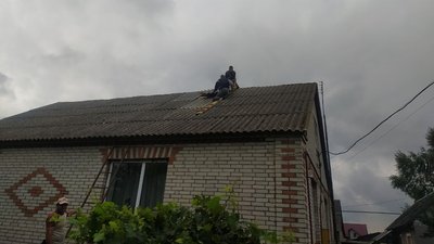 Комісія у селі на Волині підраховує збитки після негоди: на яку компенсацію розраховувати людям Комісія у селі на Волині підраховує збитки після негоди: на яку компенсацію розраховувати людям