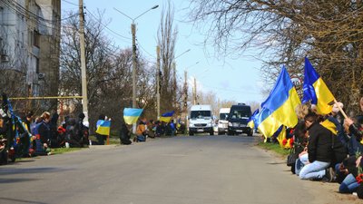 "Ми молили Бога до останнього": на Одещині простилися із загиблими військовослужбовцями "Ми молили Бога до останнього": на Одещині простилися із загиблими військовослужбовцями