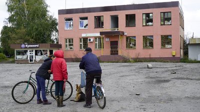 "Нас просто безсовісно здали". Дружина українського військового розповіла, як жила в окупованих Липцях на Харківщині "Нас просто безсовісно здали". Дружина українського військового розповіла, як жила в окупованих Липцях на Харківщині