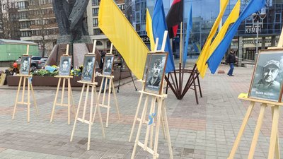 Портрети Героїв Небесної Сотні Портрети Героїв Небесної Сотні