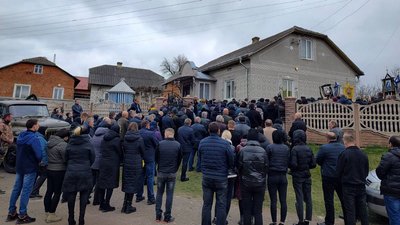 На Тернопільщині попрощалися з двома бійцями На Тернопільщині попрощалися з двома бійцями