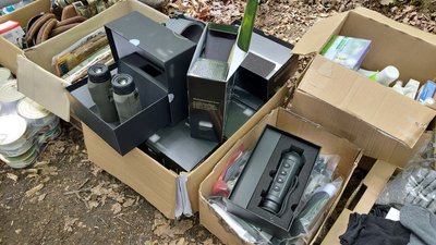 Сумська волонтерка передала військове спорядження для одного з підрозділів ЗСУ Сумська волонтерка передала військове спорядження для одного з підрозділів ЗСУ